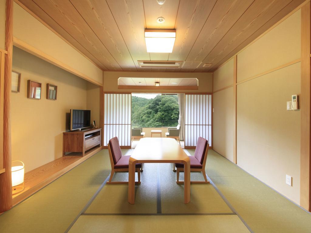 Shimoda 4*